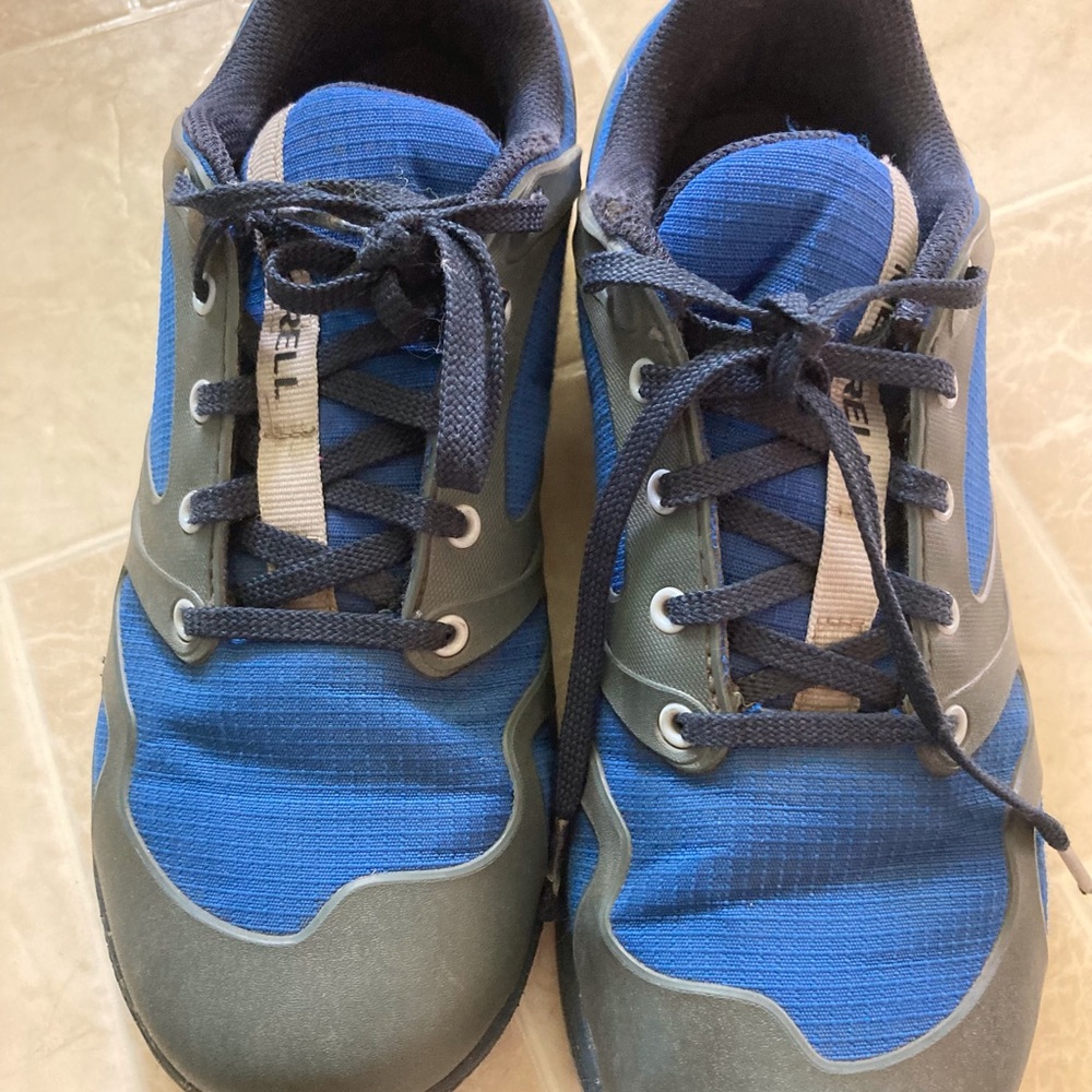 Merrell Altalight Size 5 Youth
